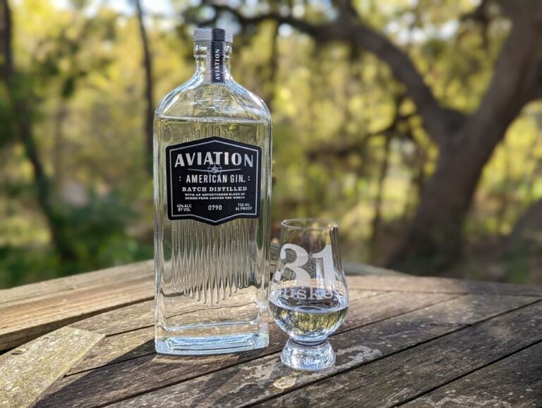 Review Aviation American Gin ThirtyOne Whiskey