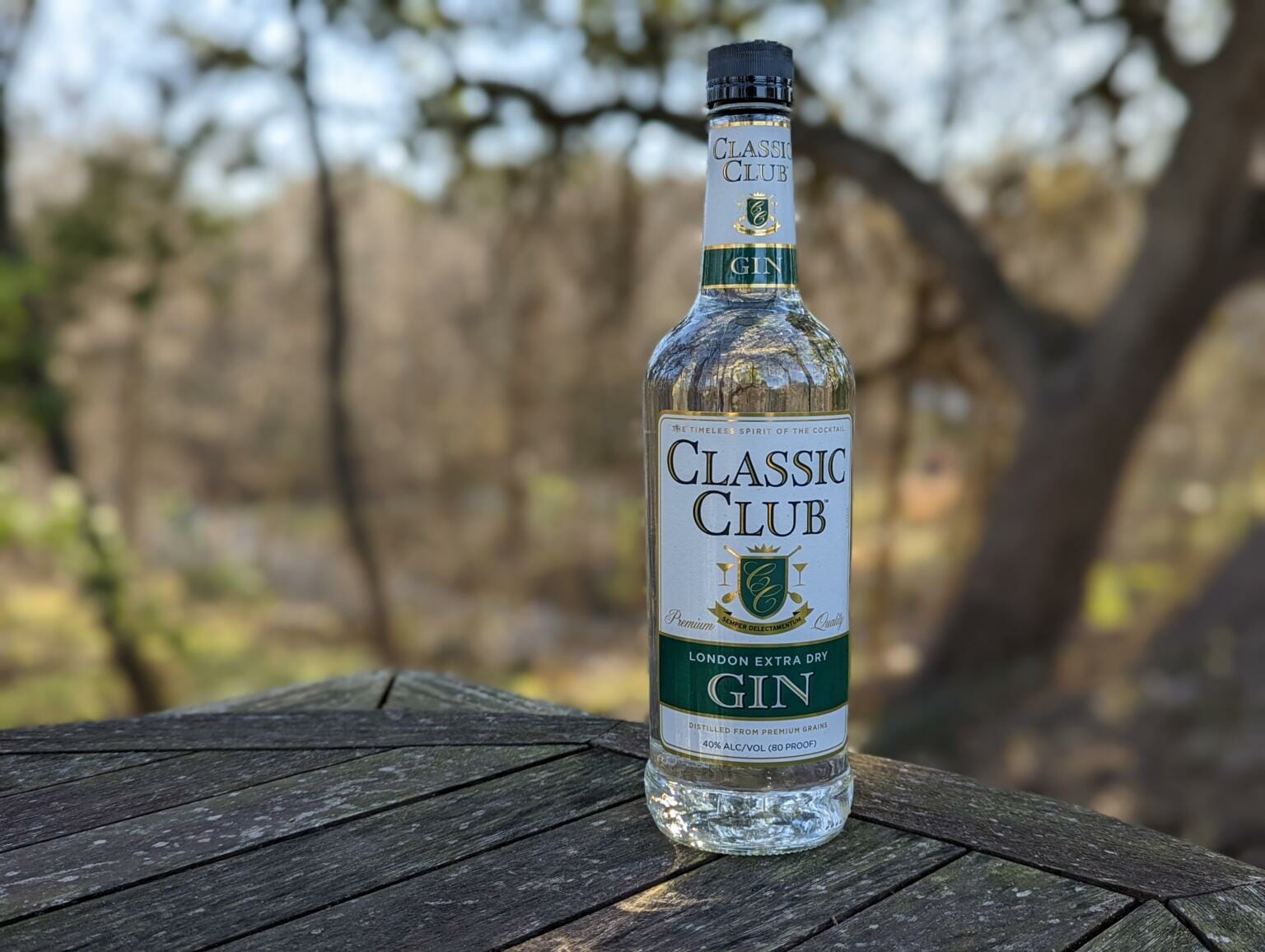 Review Classic Club London Extra Dry Gin ThirtyOne Whiskey